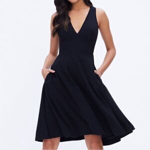Dress the Population Black Catalina Dress SZ S Sleeveless V-Neck Formal